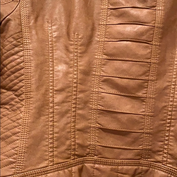 EUC Guess Bomber Jacket Size Large - Picture 6 of 8